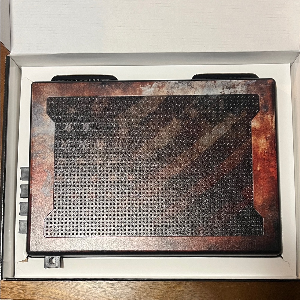 StopBox Pro Rustic Flag Edition - Picture 4 of 8